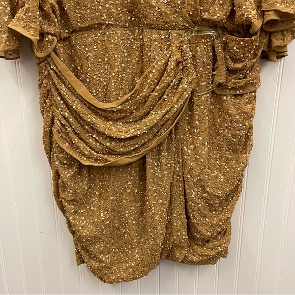 NWT ASOS Design Curve Gold All Over Sequin Mini Dress with Horn Buckle Sz 16 - Picture 9 of 15
